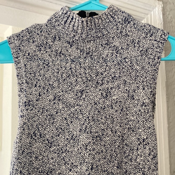 Sleeveless Knit Mini Dress for Fall with High Neck Collar - Picture 2 of 4